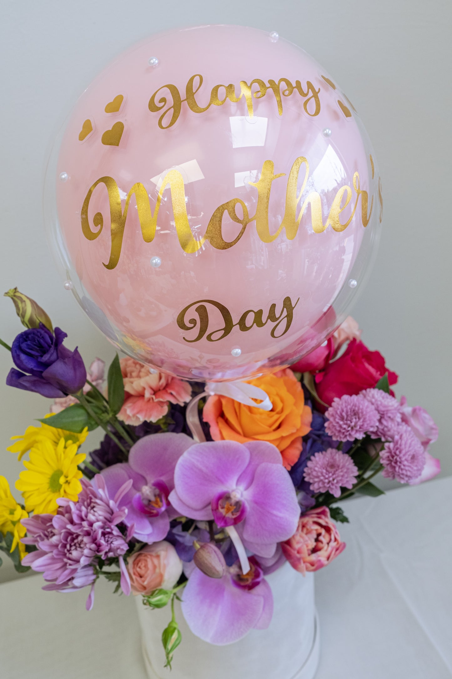 Happy Mother’s Day balloon arrangement