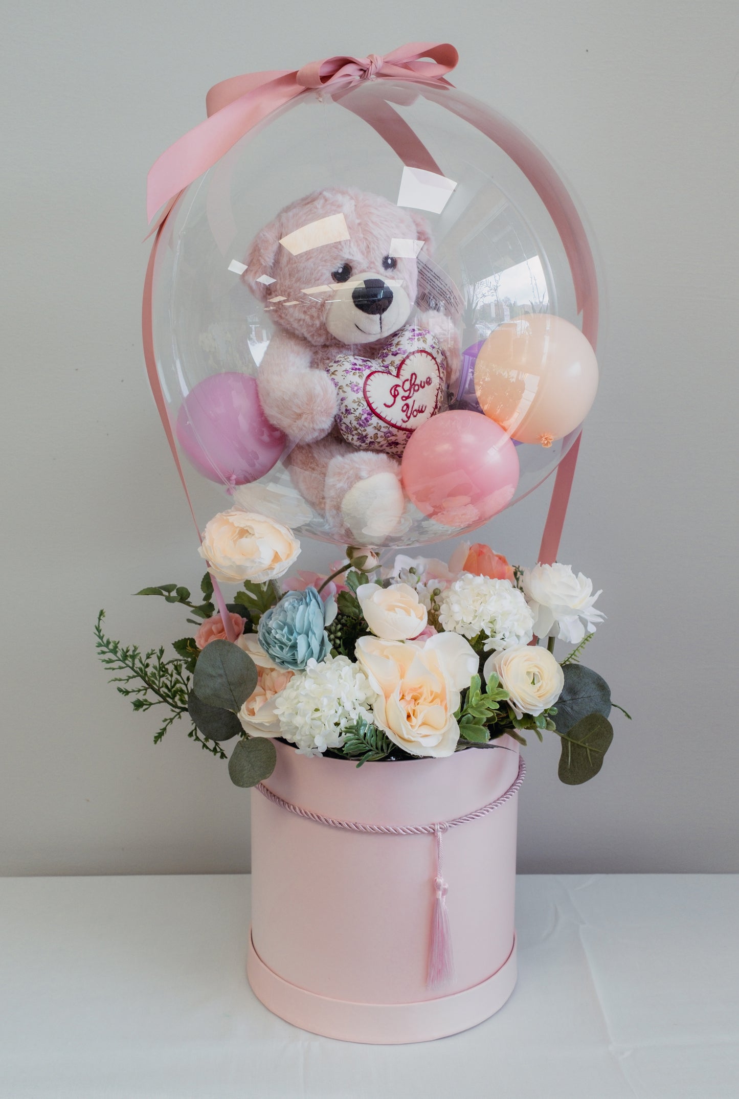 Happy Mother’s Day balloon arrangement
