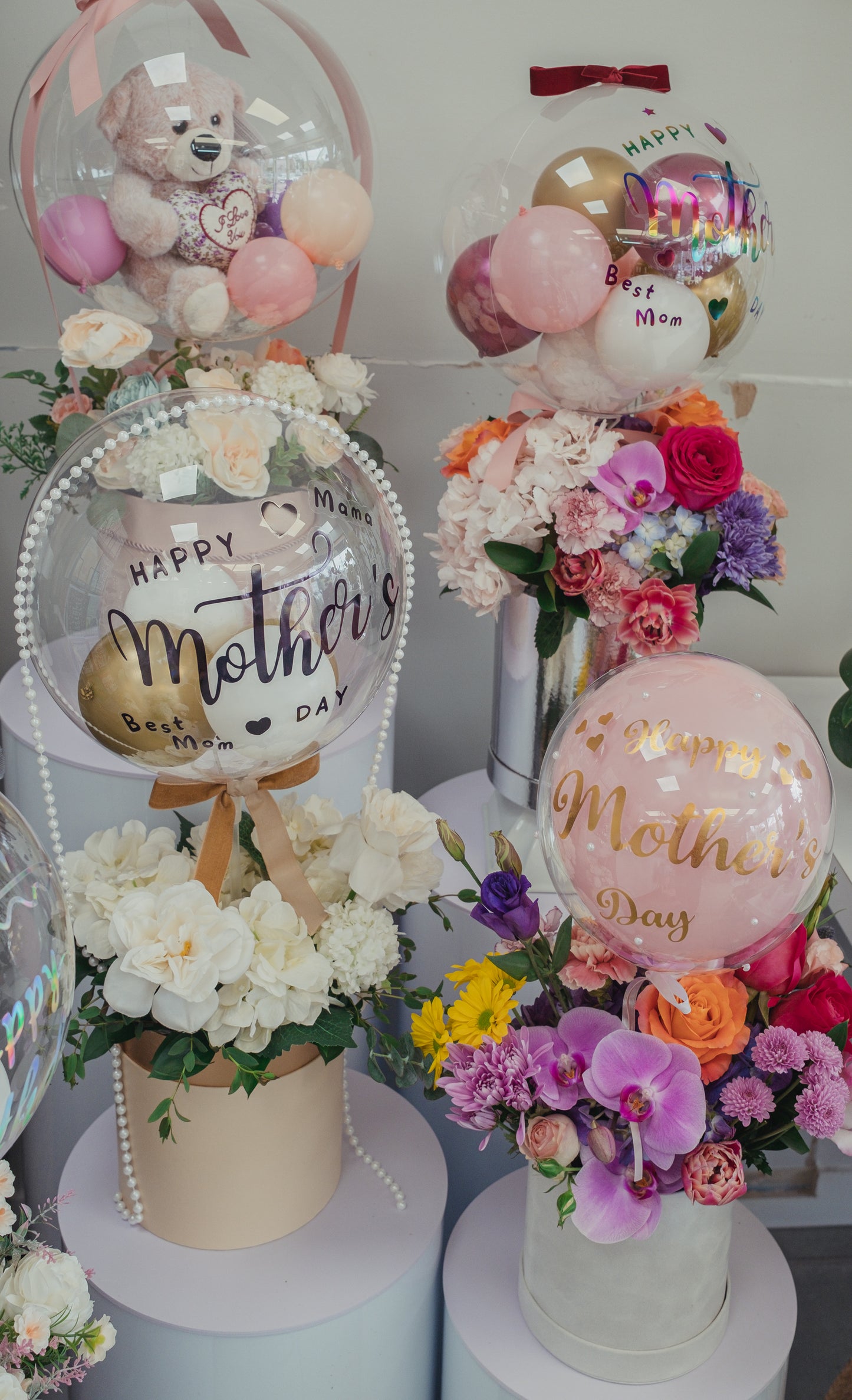 Happy Mother’s Day balloon arrangement