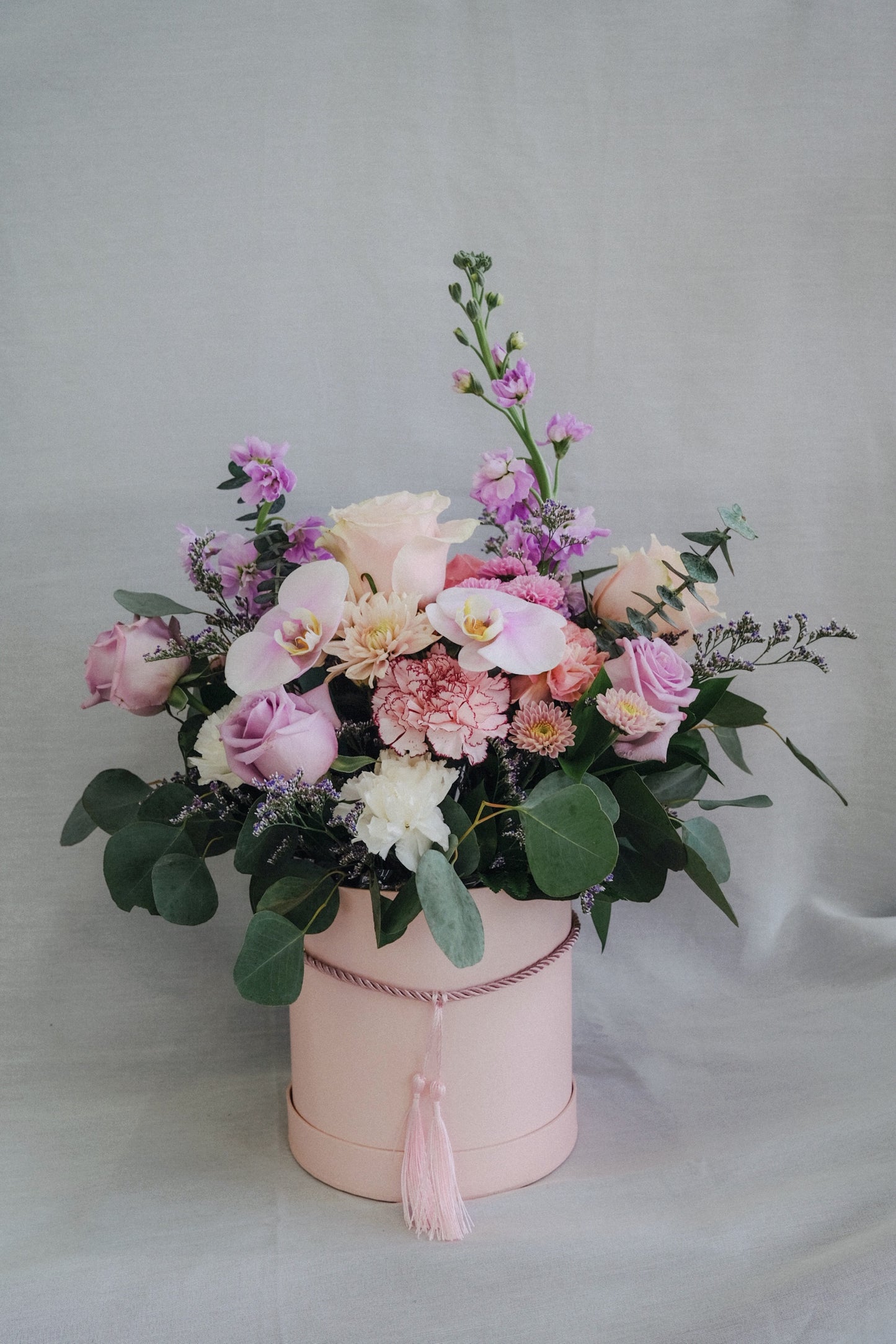 Hatbox Arrangement