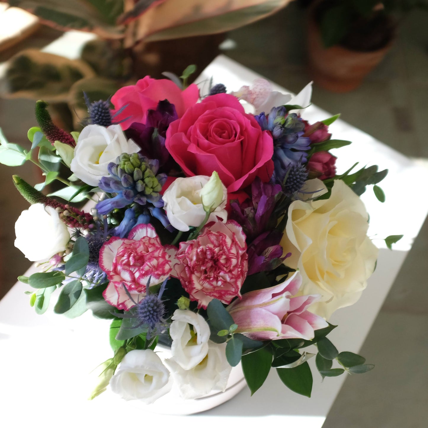 Hatbox Arrangement
